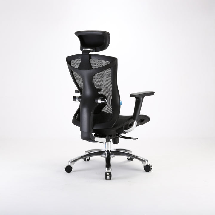 Executive ergonomic office chair black mesh – Furnitech-Lb
